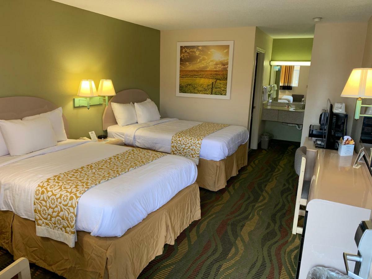 Days Inn By Wyndham Cartersville Dış mekan fotoğraf